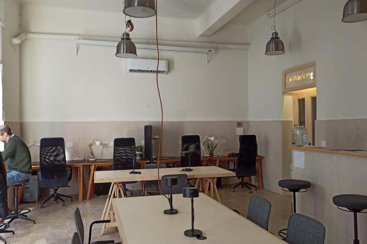 Lostabile Guesthouse & Coworking バーリ エクステリア 写真