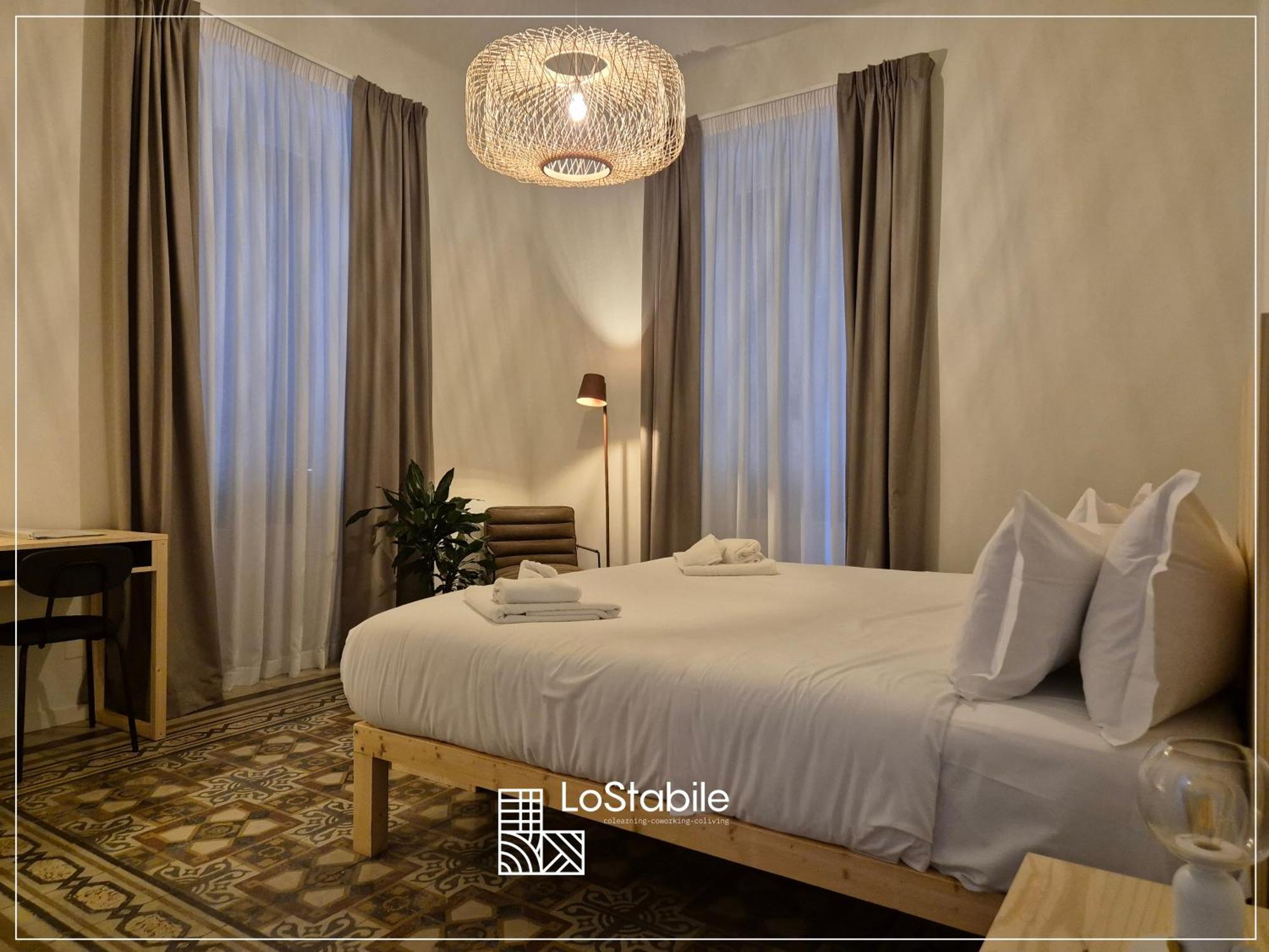 Lostabile Guesthouse & Coworking バーリ エクステリア 写真